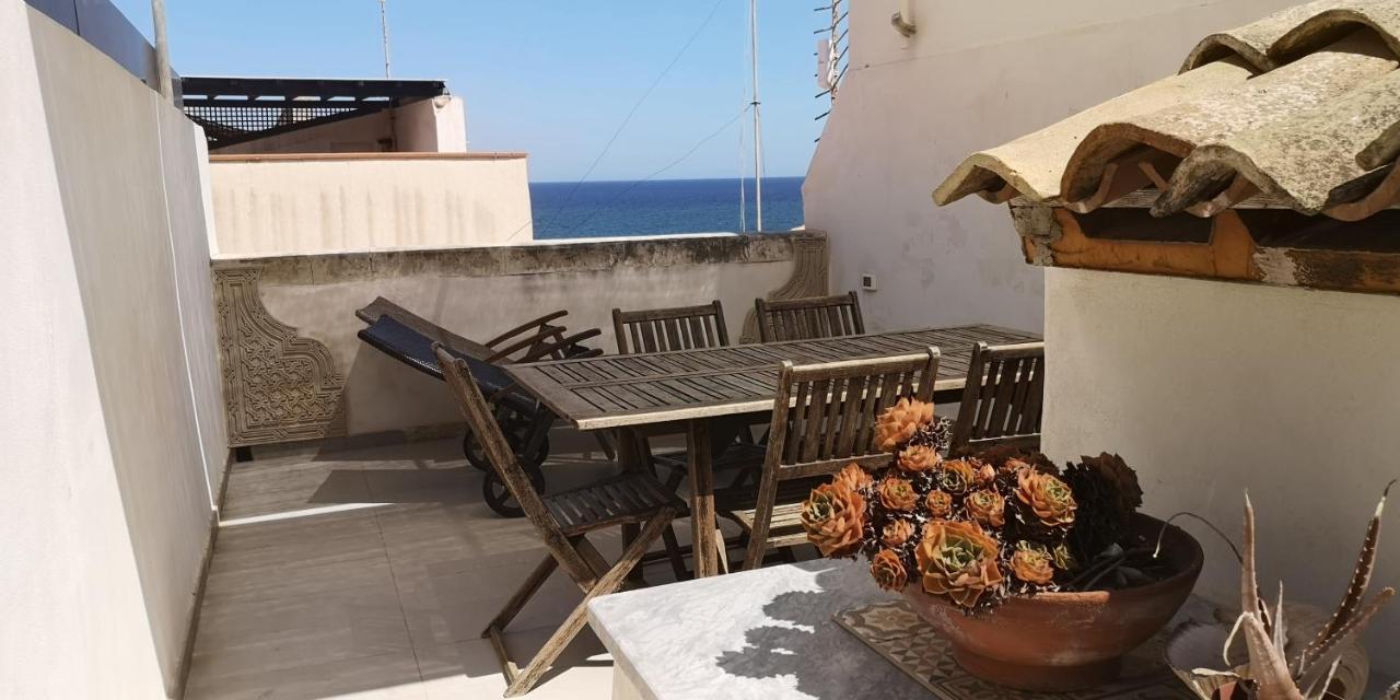 Sea-View Terrace & Bikes Moon Ortigia Holiday Home Syrakusa Exteriör bild