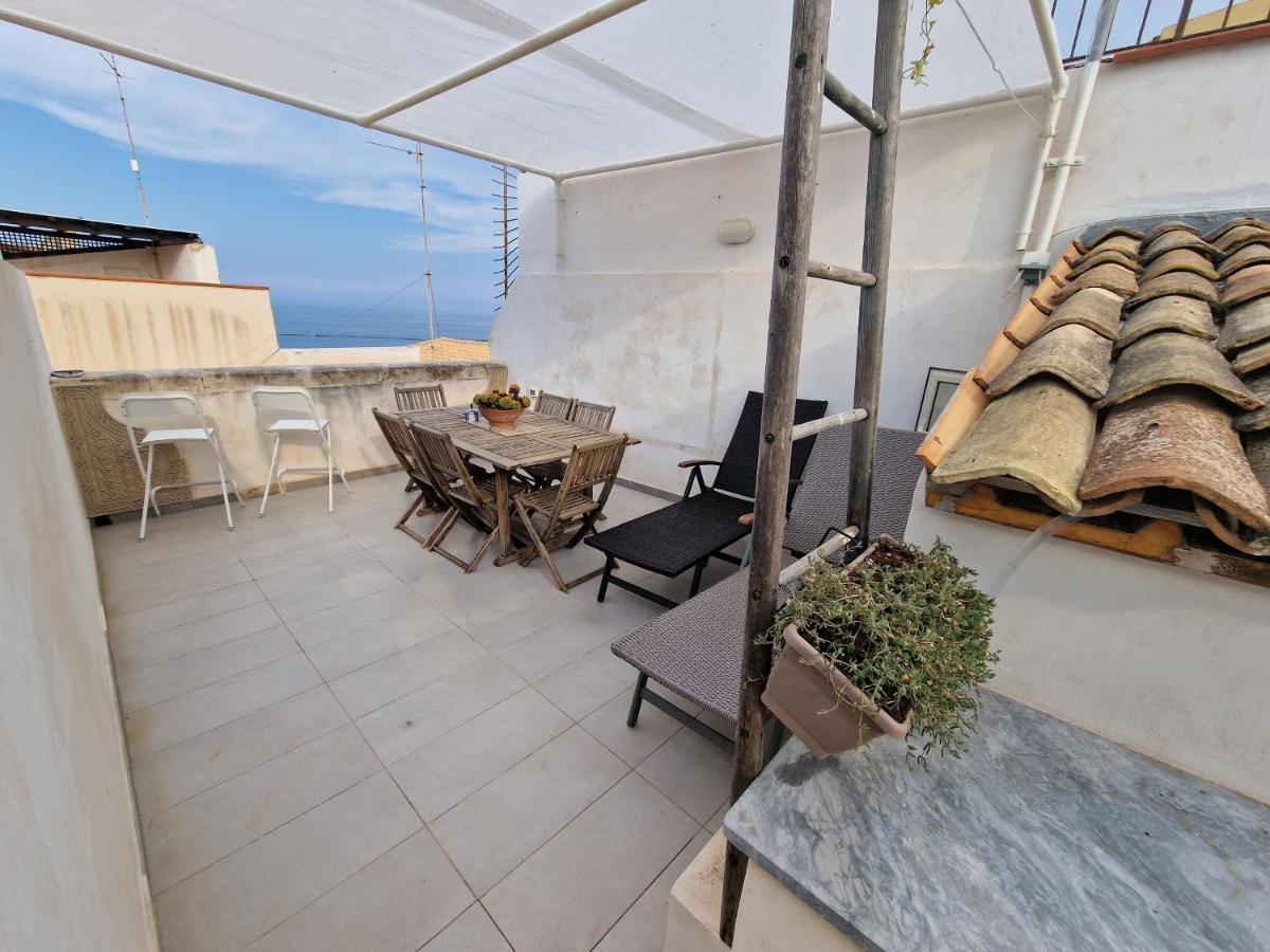 Sea-View Terrace & Bikes Moon Ortigia Holiday Home Syrakusa Exteriör bild